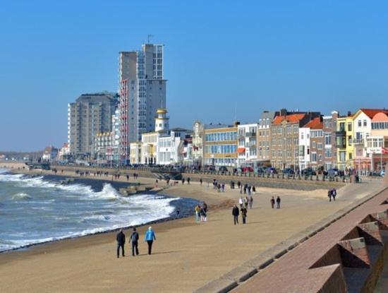 Bolton Boulevard Beach Rooms Vlissingen Exterior foto